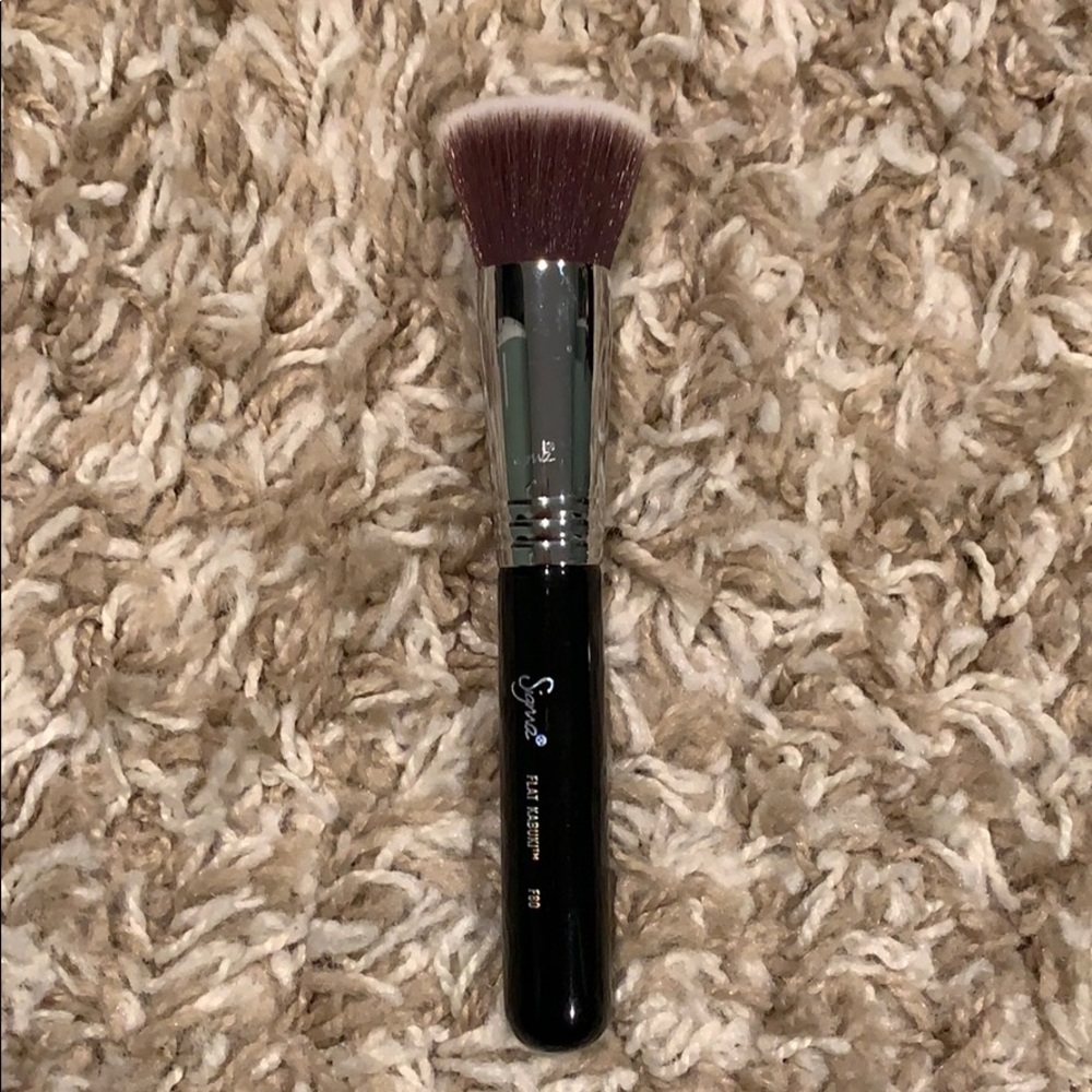 Sigma Flat Kabuki Brush F80